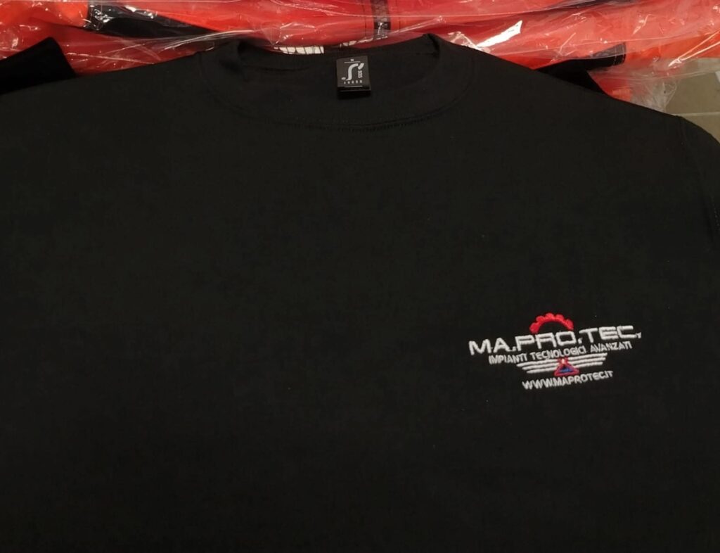 T-shirt Ricamata Personalizzata